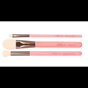 LUXIE GAEA 3 Piece Brush Set 🖌💕💋